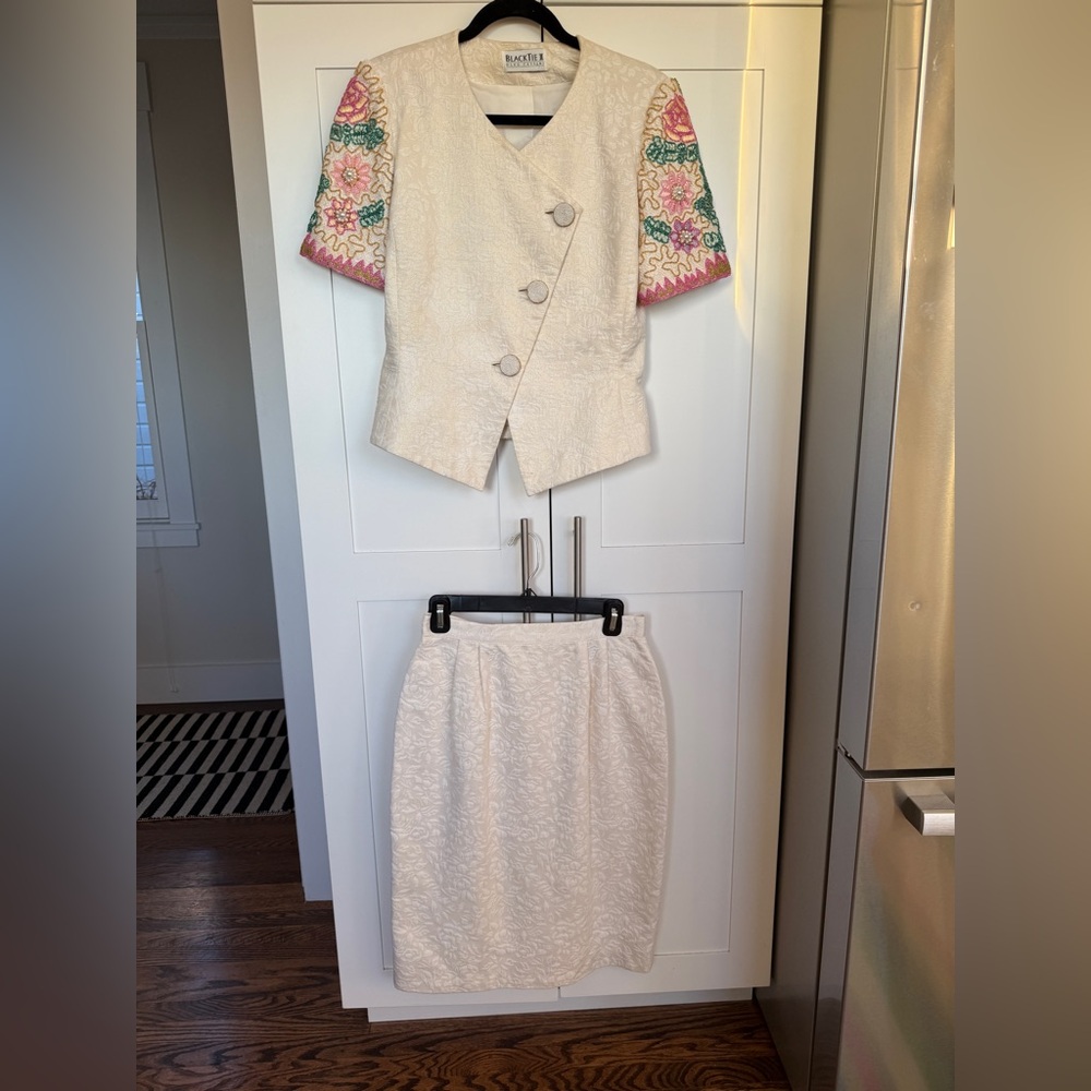 Vintage Cream Skirt Set with Beaded Floral Accents